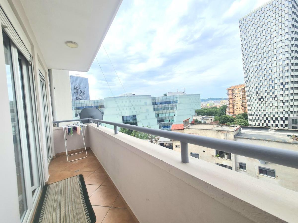 Sandra'S Apartment In Tirana Center Экстерьер фото