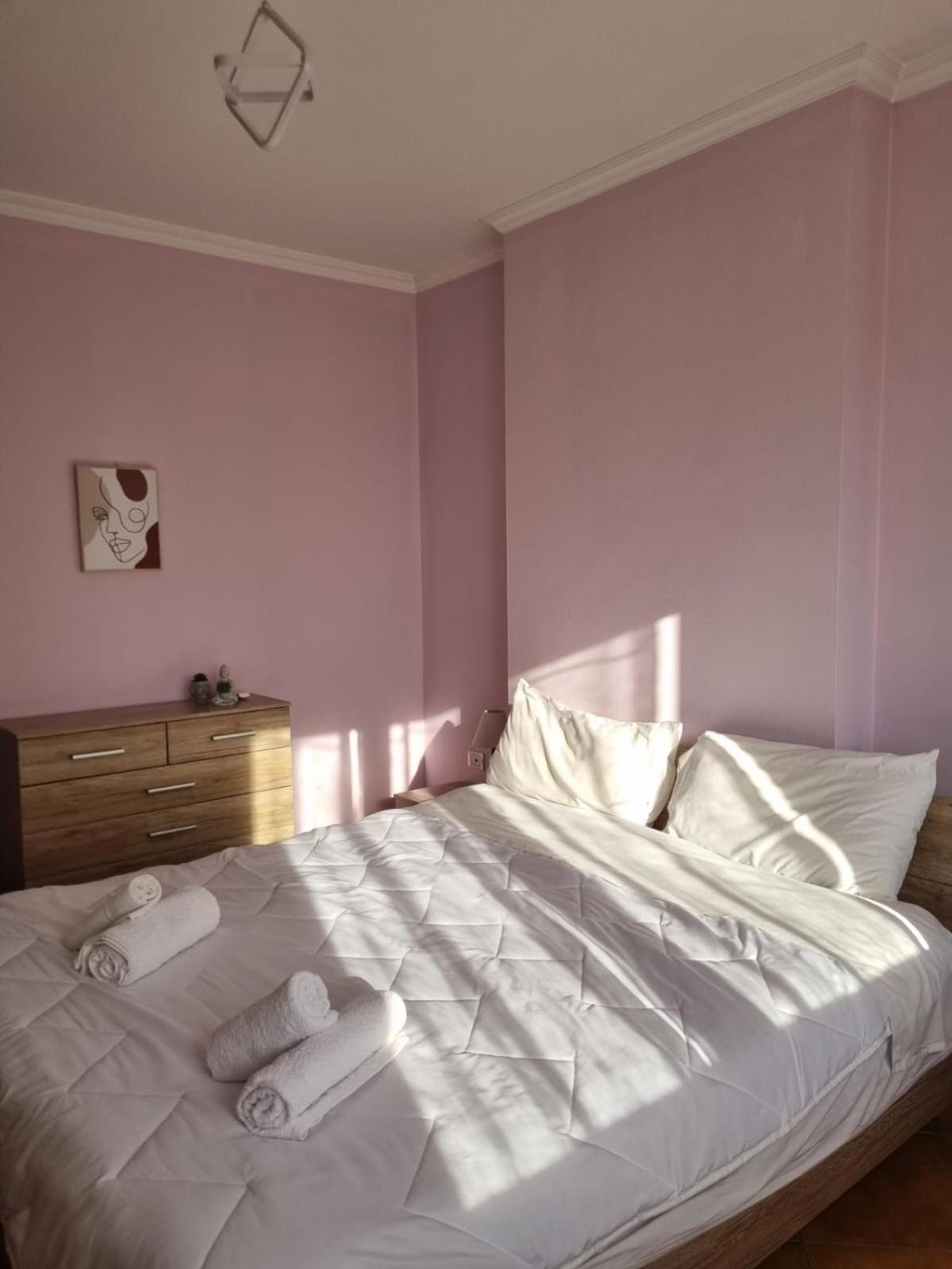 Sandra'S Apartment In Tirana Center Экстерьер фото