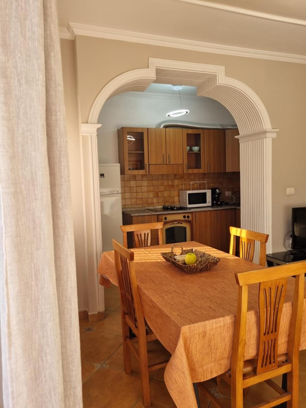 Sandra'S Apartment In Tirana Center Экстерьер фото
